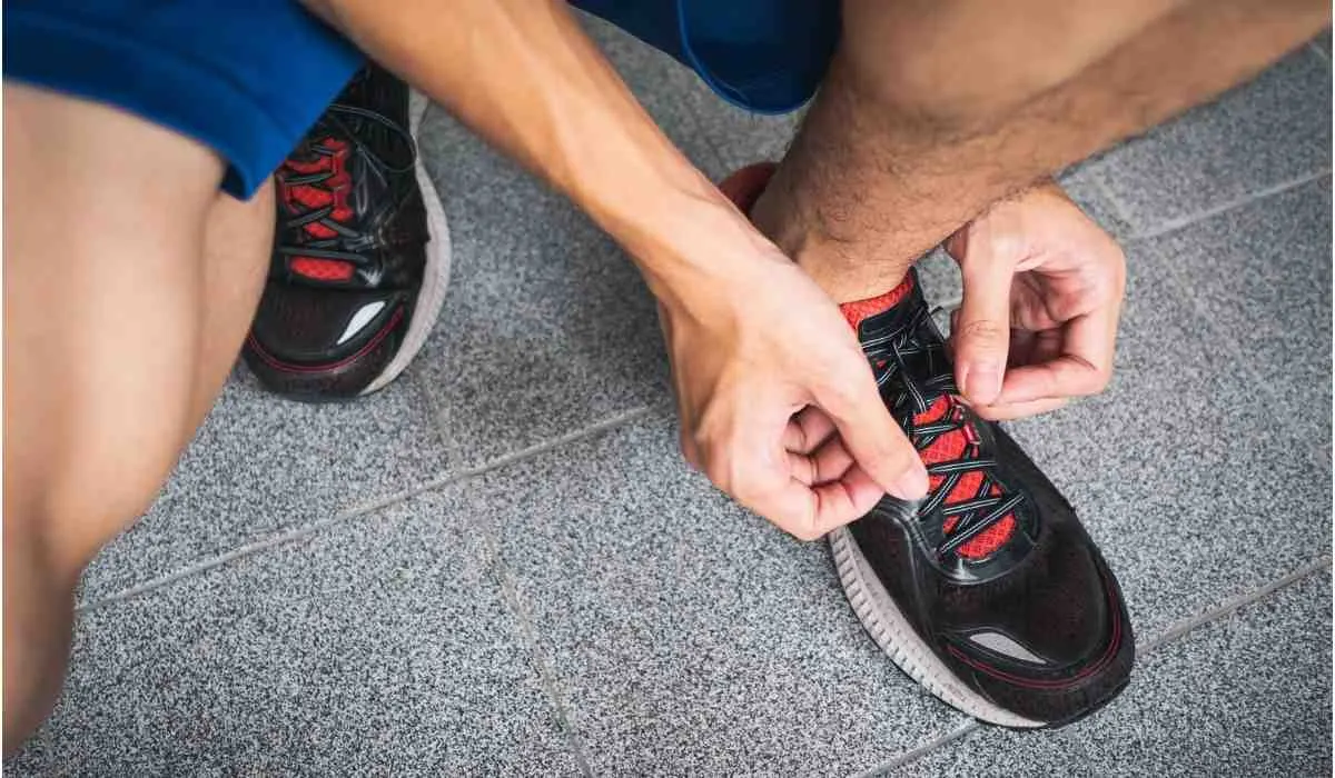minimalist shoes for men