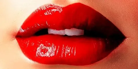Lip blushing